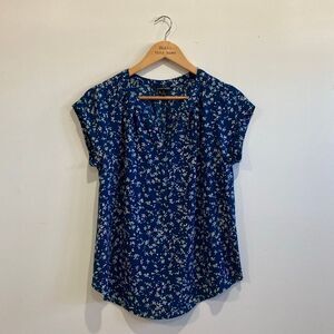41Hawthorn Short Sleeve Henley Floral Blouse Blue